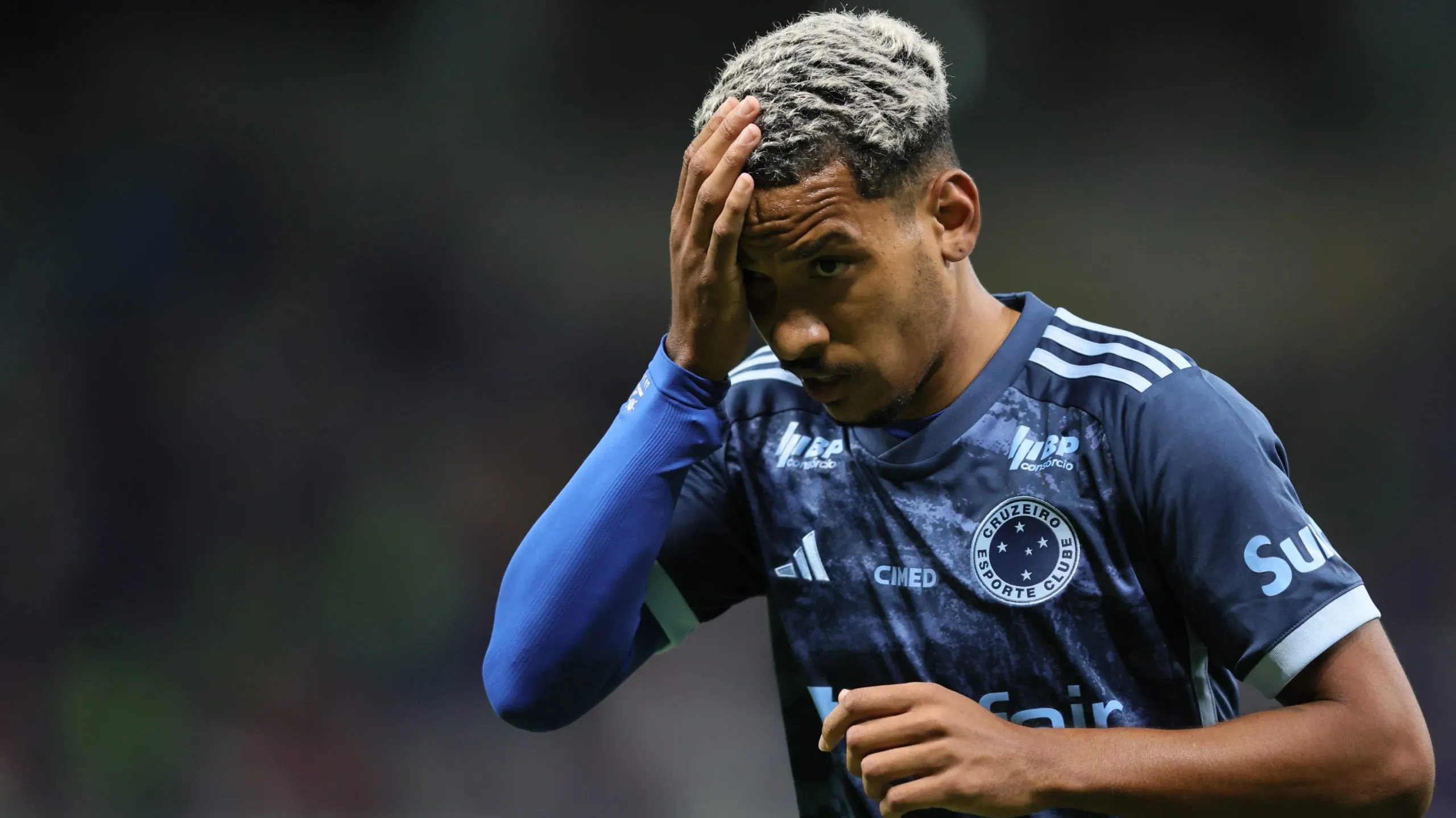 Matheus Pereira jogador do Cruzeiro lamenta durante partida contra o Uberlandia no estadio Mineirao pelo campeonato Mineiro 2025. Foto: Gilson Lobo/AGIF