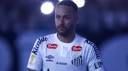 Neymar durante partida entre Santos e Botafogo-SP, na Vila Belmiro, pelo Paulistão.