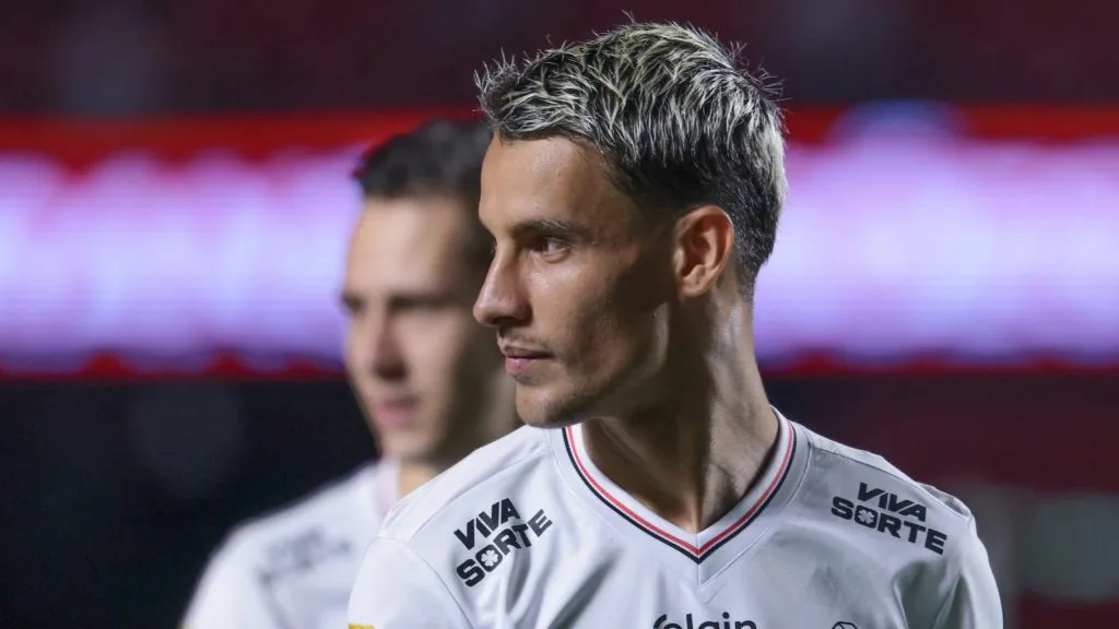 Ferreira durante partida. Foto: Marcello Zambrana/AGIF