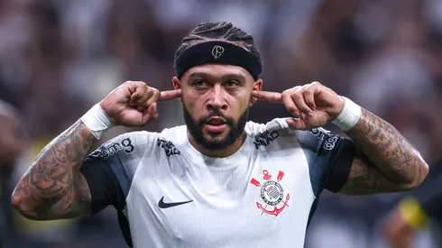 Memphis Depay será titular em Corinthians x Santos.
