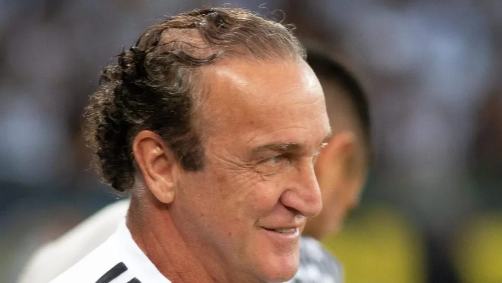 Foto: Fernando Moreno/AGIF – Cuca conversou com atacante do Palestra, que já topou a transferência.