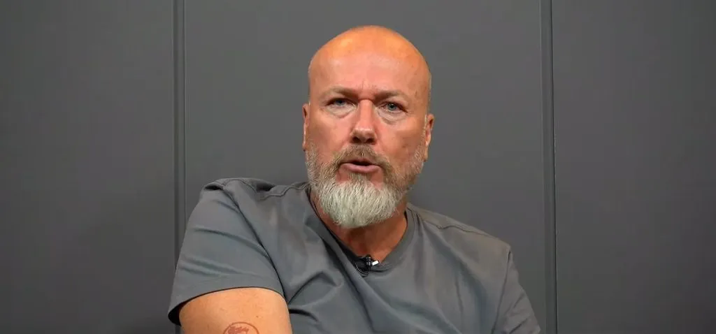 Fabiano Baldasso reclamou da arbitragem do clássico Gre-Nal – Foto: Reprodução/YouTube