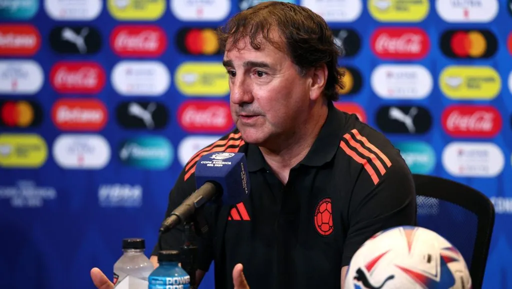 Néstor Lorenzo, da Colômbia