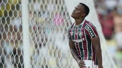 Jhon Arias jogador do Fluminense lamenta durante partida contra o Flamengo no estádio Maracanã pelo campeonato Carioca 2025. Foto: Alexandre Loureiro/AGIF