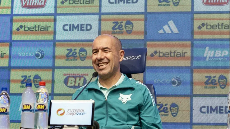 Leonardo Jardim técnico do Cruzeiro - Foto: Fernando Moreno/AGIF
