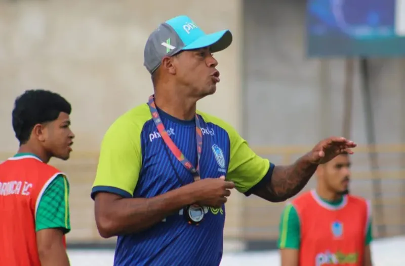 Marcelinho Paraíba durante treino do Serra Branca, da 2ª divisão do Campeonato Paraibano em 2022 — Foto: Cassiano Cavalcanti / Serra Branca