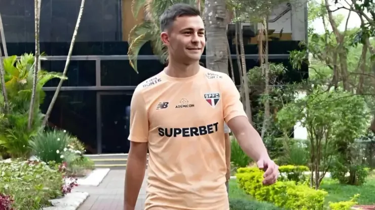 Santiago Longo teve poucas oportunidades com Luis Zubeldía no São Paulo. Foto: Divulgação / São Paulo