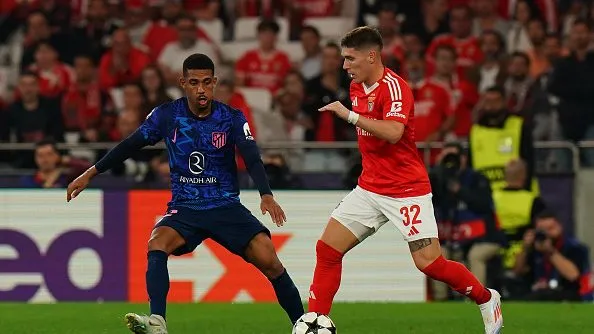 Rollheiser durante partida. Foto: Gualter Fatia/Getty Images