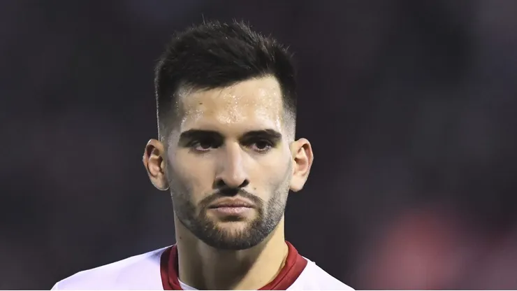 Benjamín Garré durante jogo pelo Huracán. - Foto: Rodrigo Valle/Getty Images