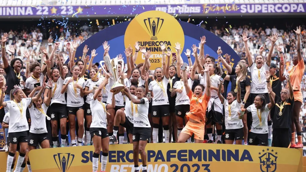 Corinthians campeão da Supercopa Feminina. Foto: Ettore Chiereguini/AGIF