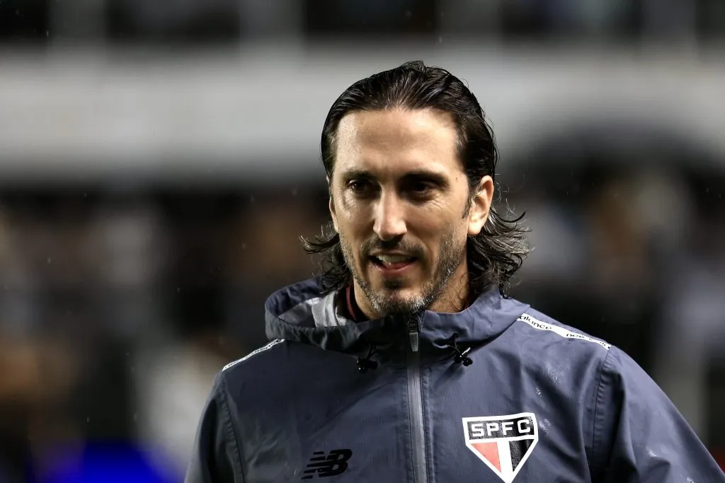 Zubeldía em partida contra o Santos. Foto: Marcello Zambrana/AGIF