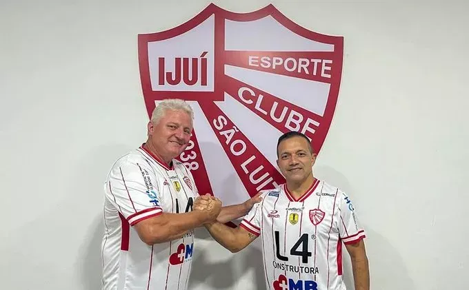 Iarley, técnico do São Luiz