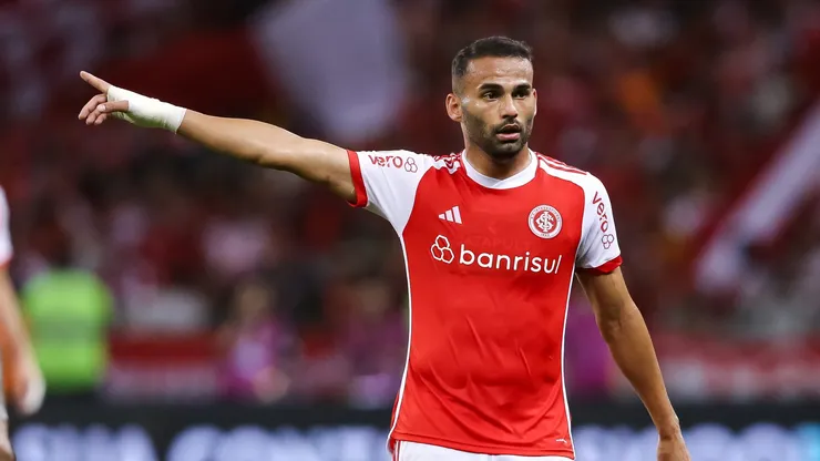 Thiago Maia pode retornar ao Peixe. Photo by Pedro H. Tesch/Getty Images