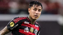 Volante Erick Pulgar, titular de Filipe Luís, está nas prioridades do Flamengo para renovação. Foto: Fernando Torres/AGIF