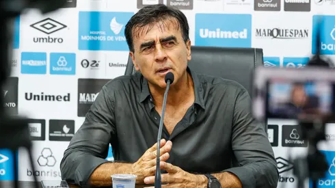 Quinteros abriu o jogo sobre necessidade urgente do Grêmio