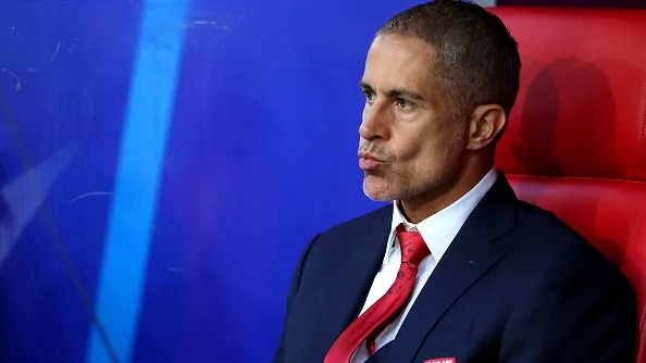 Sylvinho durante partida. Foto: Kevin C. Cox/Getty Images