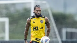 Otávio durante treino na Cidade do Galo