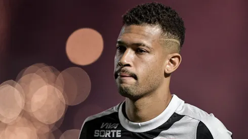 João Victor em ação pelo Vasco - Foto: Thiago Ribeiro/AGIF