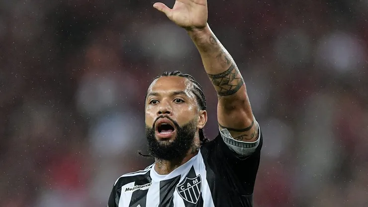 Volante não caiu nas graças de Cuca - Foto: Thiago Ribeiro/AGIF.