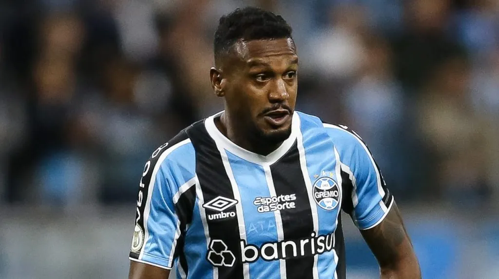 Edenilson - Foto: Pedro H. Tesch/Getty Images.