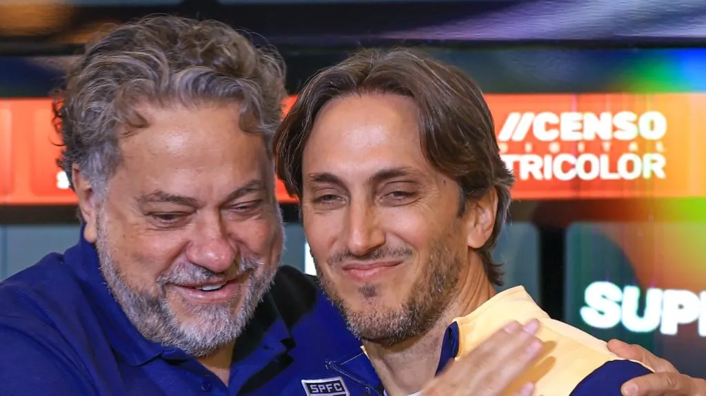 Foto: Marcello Zambrana/AGIF – Casares banca por enquanto a continuidade do trabalho do técnico argentino.