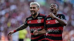 Arrascaeta e De La Cruz têm números impressionantes quando jogam juntos pelo Flamengo. Foto: Thiago Ribeiro/AGIF