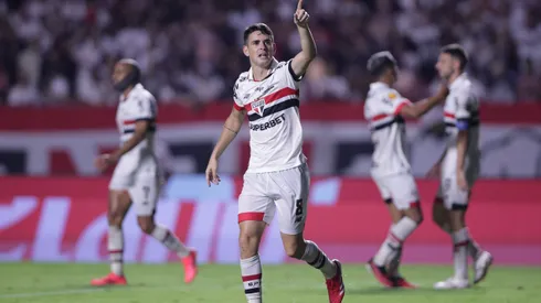 Oscar jogador do Sao Paulo – Foto: Ettore Chiereguini/AGIF