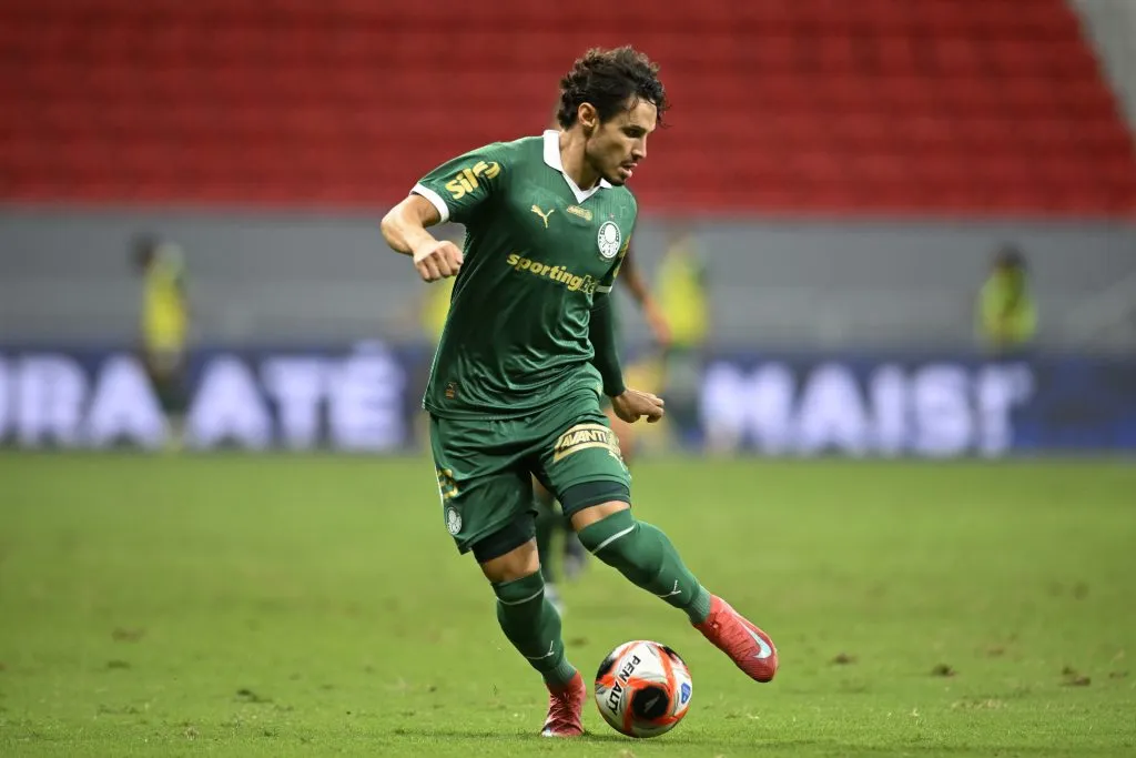 Raphael Veiga marcou dois gols na última partida contra a Inter de Limeira. Foto: Mateus Bonomi/AGIF