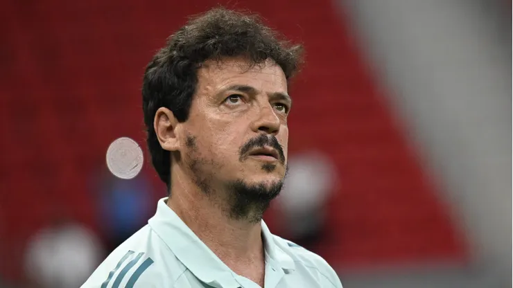 Fernando Diniz, ex-treinador do Fluminense, pelo Cruzeiro - Foto: Mateus Bonomi/AGIF