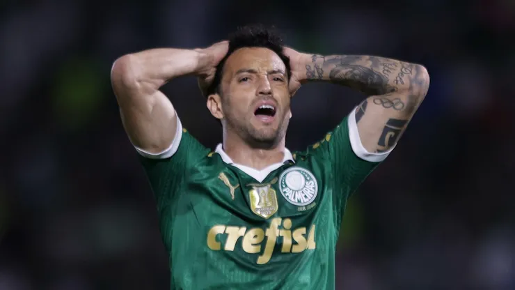 Felipe Anderson desfalca delegação do Palmeiras no Paraguai para enfrentar o Cerro Porteño na Libertadores