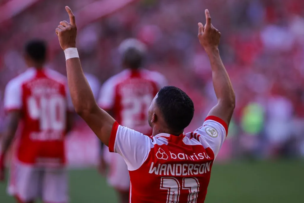 Wanderson, jogador do Inter sela a vitória contra o São Luiz no estádio 19 de Outubro, pelo Gauchão 2025. Foto: Maxi Franzoi/AGIF