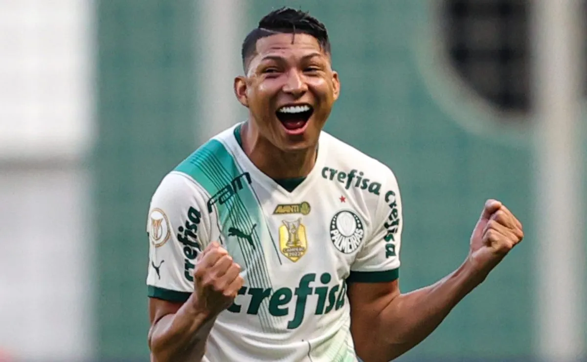 Asi Rony Rony assina por três anos com Atlético-MG
