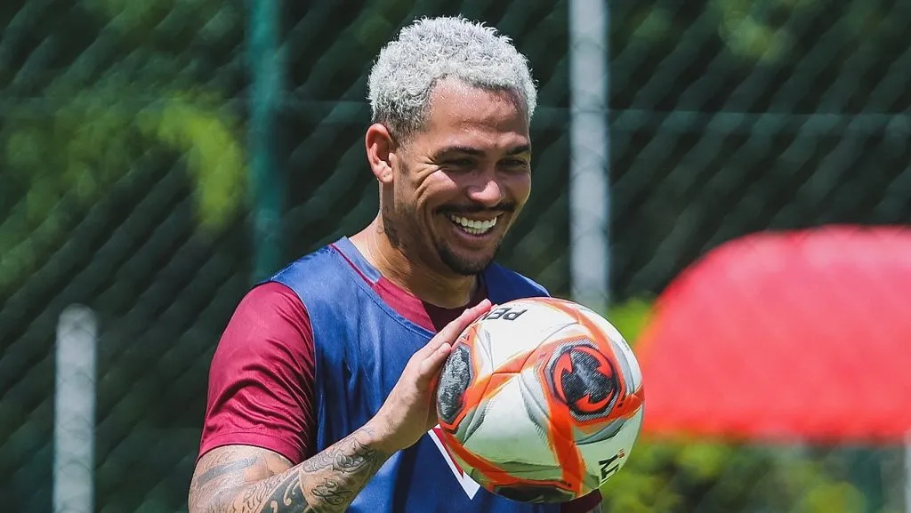 Luciano em treino do São Paulo