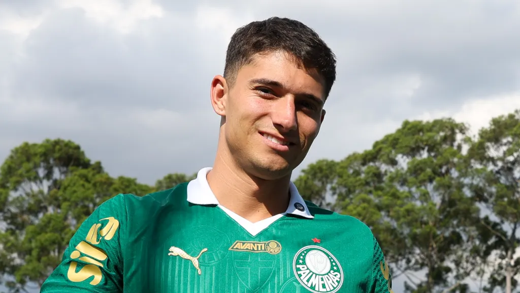 Emiliano Martínez, meio-campista uruguaio do Palmeiras