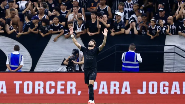 Yuri Alberto jogador do Corinthians comemora seu gol durante partida contra o Santos no estádio Arena Corinthians pelo campeonato Paulista 2025. Foto: Marcello Zambrana/AGIF