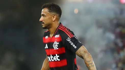 Danilo foi um dos jogadores do Flamengo que reclamou do gramado. Foto: Gilvan de Souza & Paula Reis/Flamengo