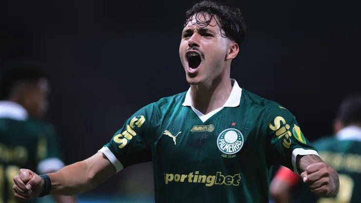 Mauricio jogador do Palmeiras comemora seu gol durante partida. Foto: Ettore Chiereguini/AGIF