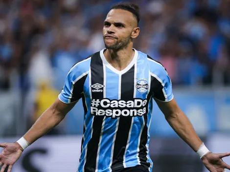 Grêmio chega a 10 estrangeiros no elenco e quer mais