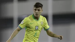 Breno em ação contra a Argentina.