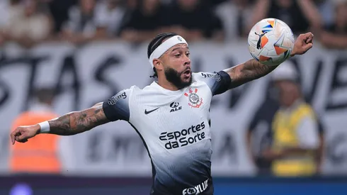 Corinthians de Memphis Depay pode garantir a liderança na classificação geral.