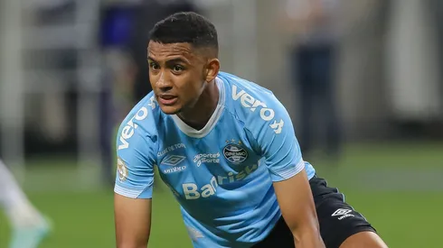 André Henrique, atacante do Grêmio