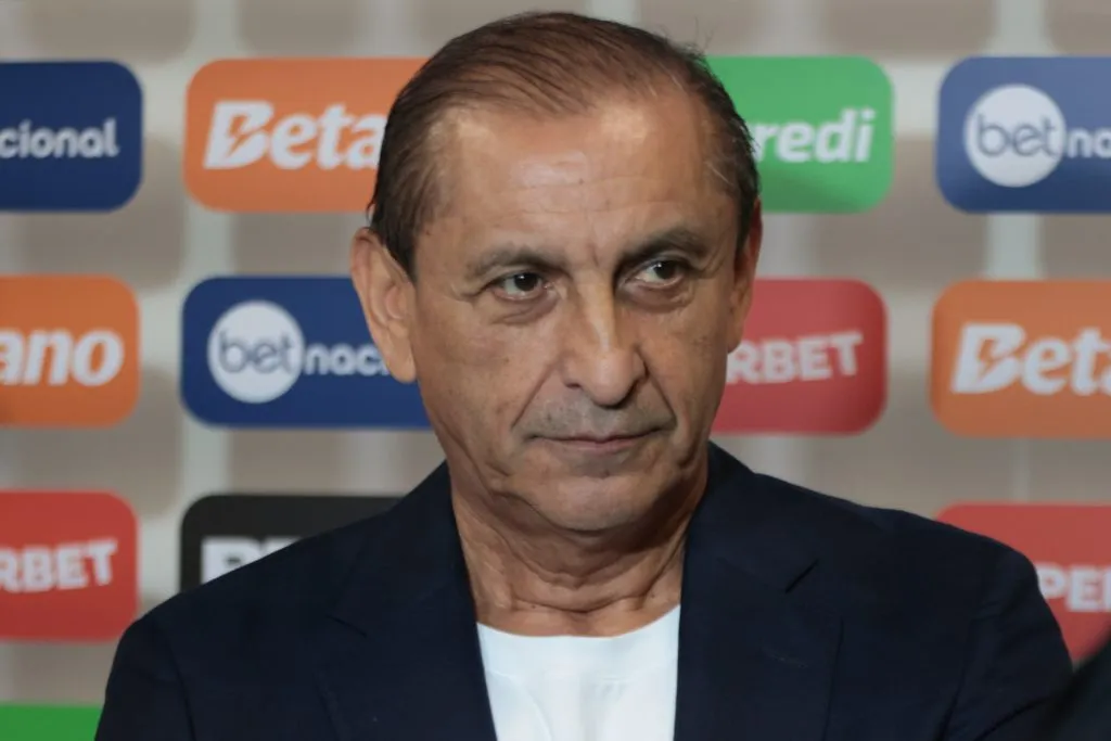 Ramón Díaz técnico do Corinthians durante entrevista antes da partida contra o Grêmio no estádio Couto Pereira pelo campeonato Copa Do Brasil 2024. Foto: Robson Mafra/AGIF