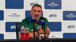 Guilherme Alves, técnico do Velo Clube (Foto: Gabriel Sá)