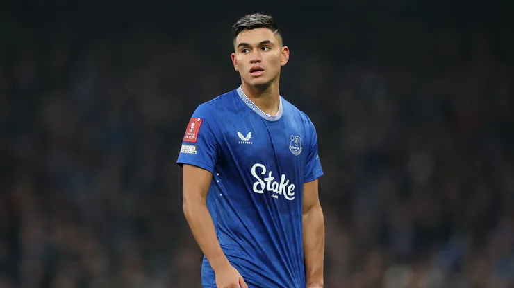 Alcaraz durante jogo pelo Everton. Photo by Jan Kruger/Getty Images