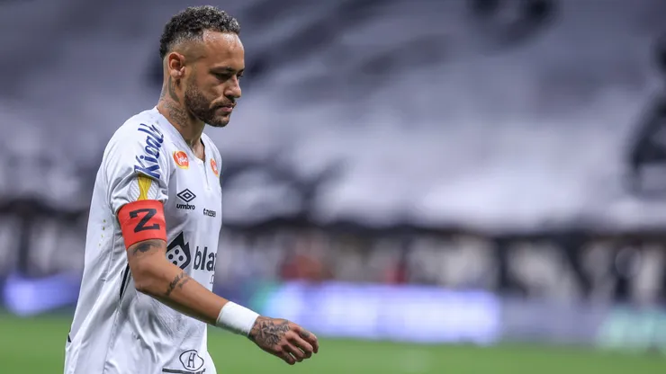 Neymar Jr. jogador do Santos durante partida contra o Corinthians no estadio Arena Corinthians pelo campeonato Paulista 2025. Foto: Marcello Zambrana/AGIF