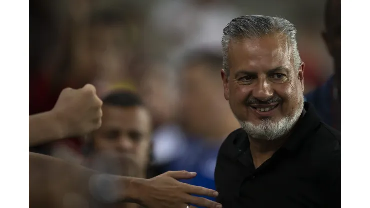 José Boto diretor de futebol do Flamengo antes da partida contra o Botafogo no estádio Maracanã pelo campeonato Carioca 2025. Foto: Jorge Rodrigues/AGIF