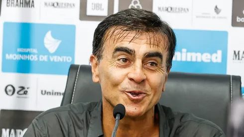 Quinteros em coletiva após o jogo com Juventude.