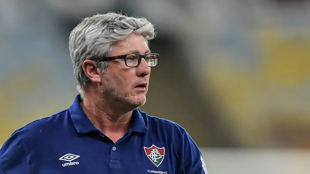 Foto: &nbsp;Thiago Ribeiro/AGIF – Odair venceu a Taça Rio de 2020 pelo Fluminense e deixou a porta aberta para retornar no futuro.