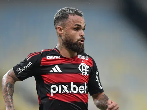Flamengo deve escalar quatro atacantes contra o Vasco