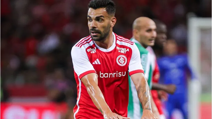 Bruno Henrique em ação pelo Internacional - Foto: Ettore Chiereguini/AGIF